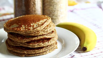 Bananen-Haferflocken Pancakes