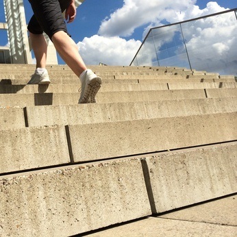 Kein Geheimnis mehr: Treppensteigen hält fit, © chilimapper, fotolia.com